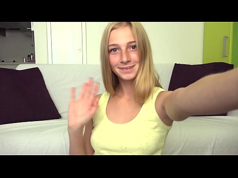 ❤️ Kad man ir garlaicīgi, es slinki masturbēju savu rozā pussy ❤️❌ Seks video pie mums ❌❤