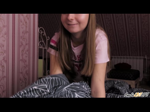 ❤️ Blondīne dziļi sūc savu BFF un saņem spermu mutē ❤️❌ Seks video pie mums ❌❤